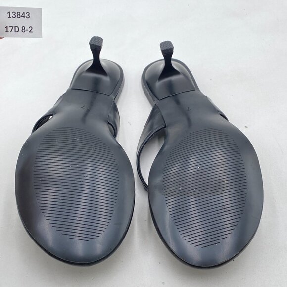 Pazzion Black Open Toe Kitten Heels Flip Flop Slip On Low Heel Thong Sandal - Picture 6 of 7